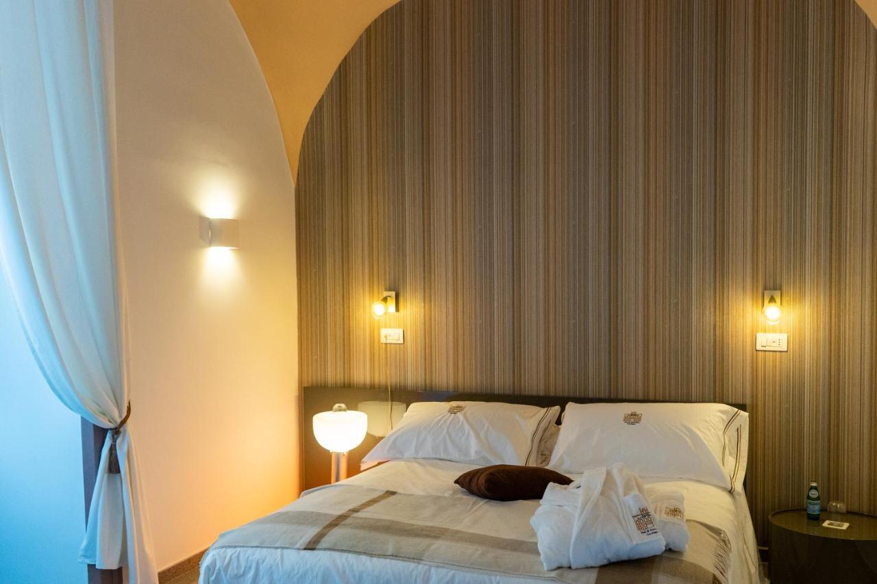 Palazzo Il Convento Hotel เนเปิลส์ ภายนอก รูปภาพ